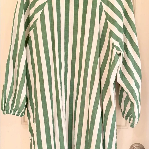 POMANDER PLACE Green Stripe Maryse Mini Caftan, size XL from Tuckernuck. - Picture 4 of 8